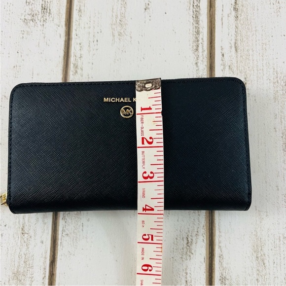 Michael Kors Jet Set Medium Zip Around Wallet Black - Picture 6 of 7